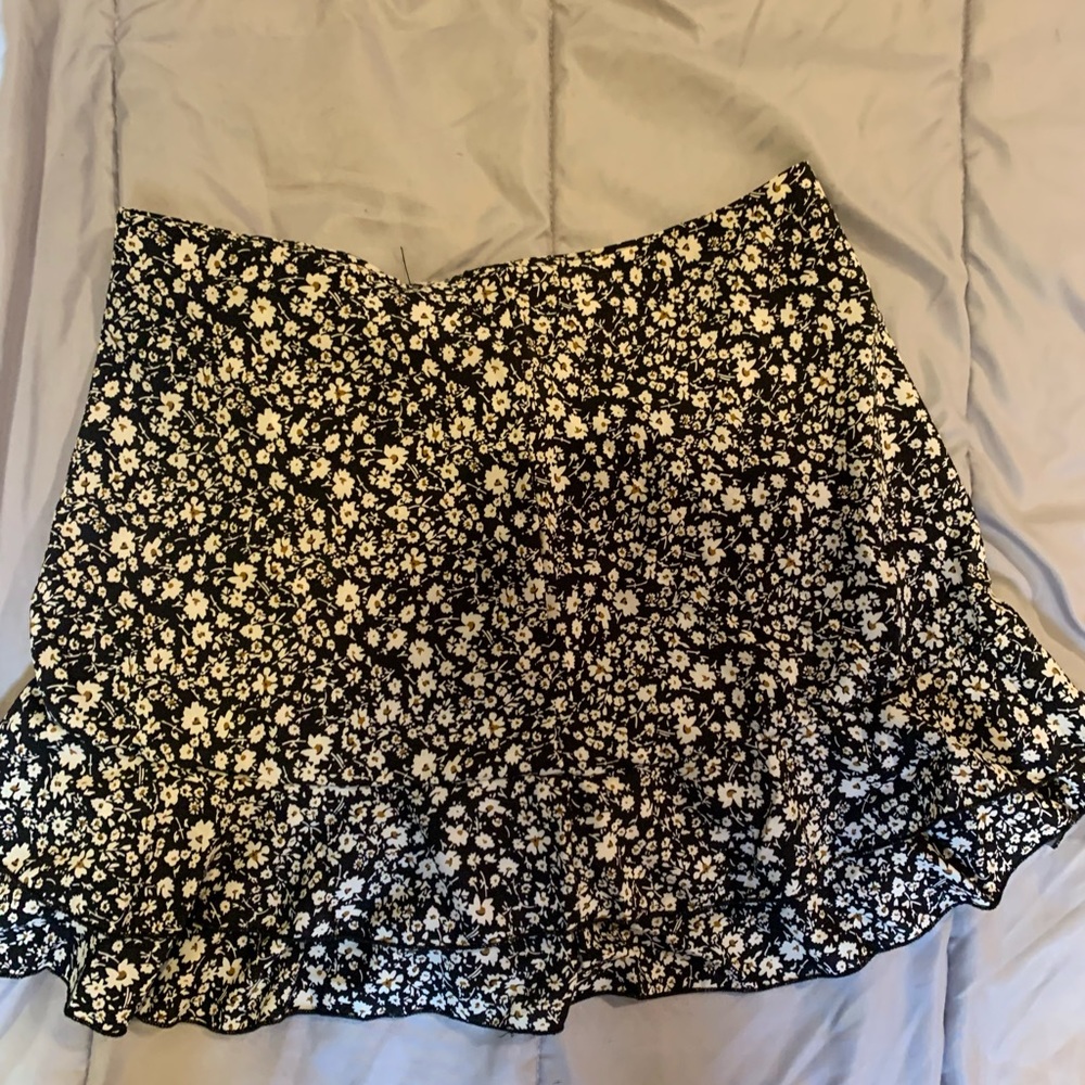 Black and white skirt size large